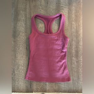 Alo yoga tank top